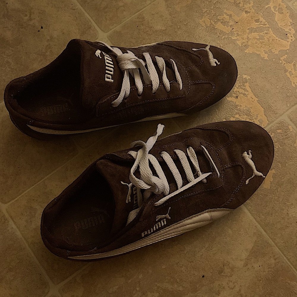Dark brown suede Pumas—size 9